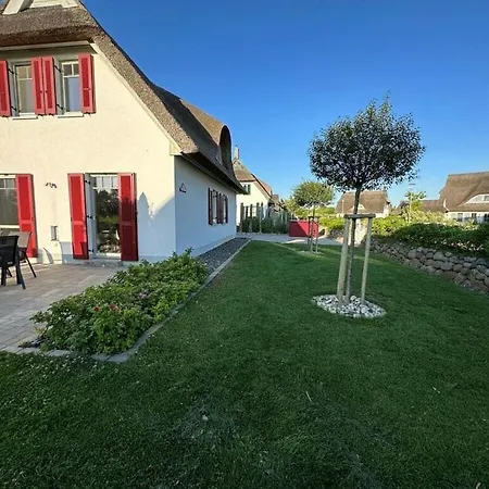 Sund-idyll Holiday home